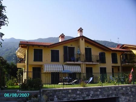Appartamenti Maria Grazia Dongo Bagian luar foto